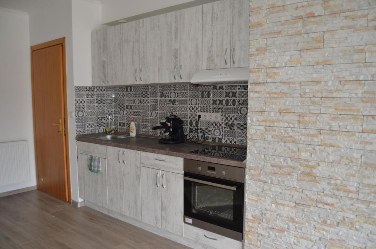 Flat At The Edge Of The Center + Parking Apartment Budapest Exterior photo